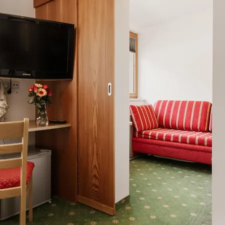 Hotel Gratz 2*
