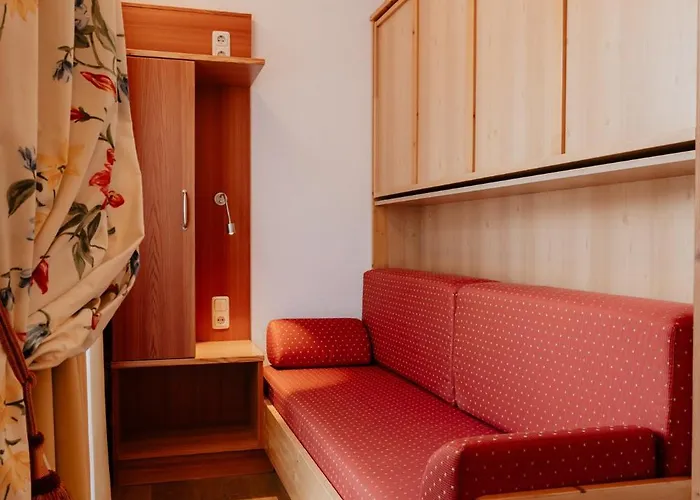 Ξενοδοχείο Gratz 2*